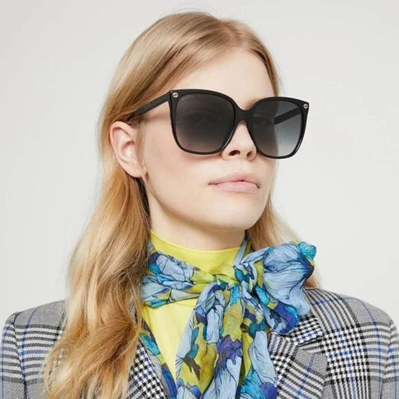 New GUCCIÂ Women Sunglasses OversizedâBlack Square GG0022S-001 Gray Gradient Lens - Picture 4 of 12